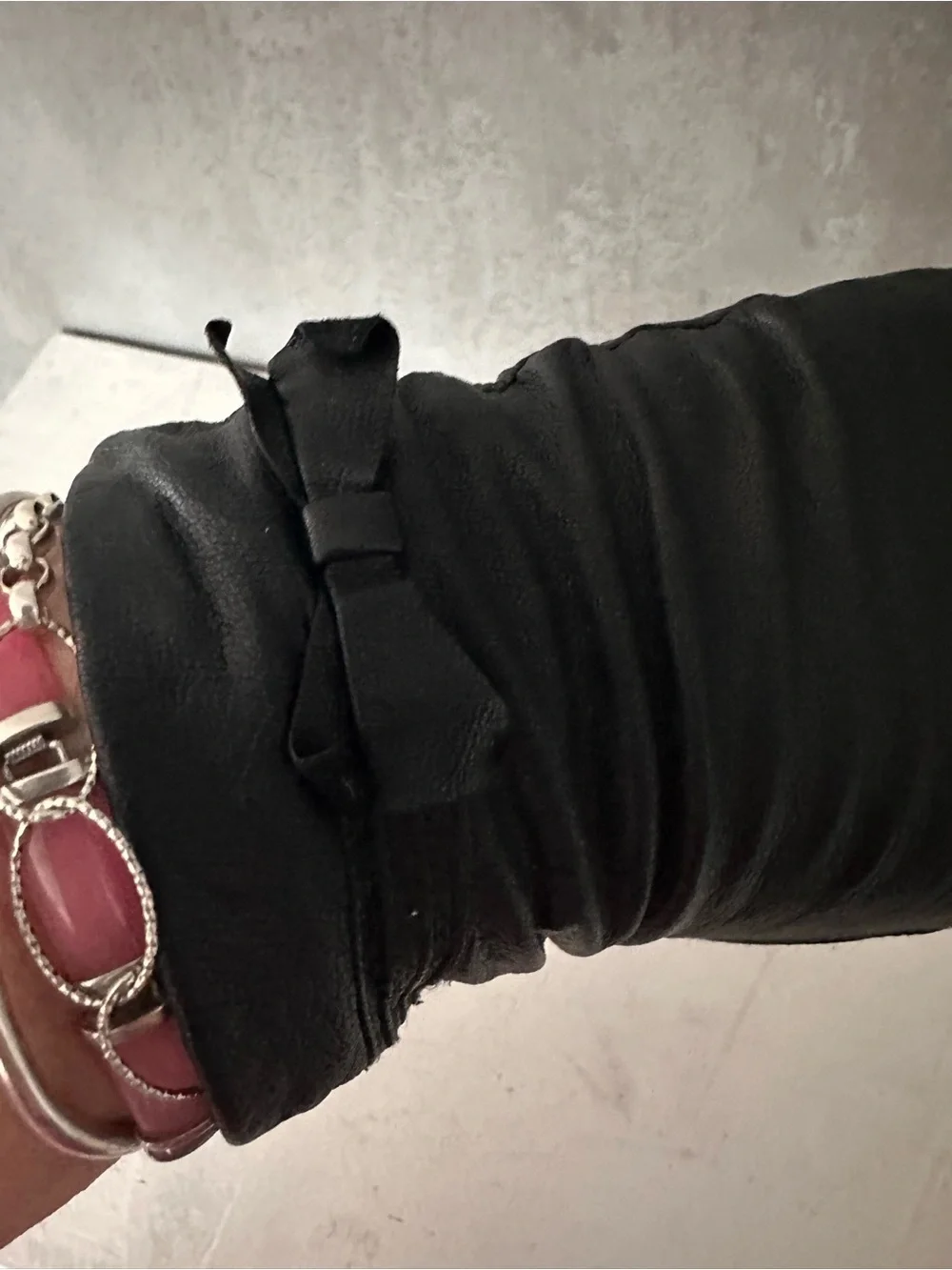 VINTAGE BLACK LEATHER GLOVES WITH BOW M